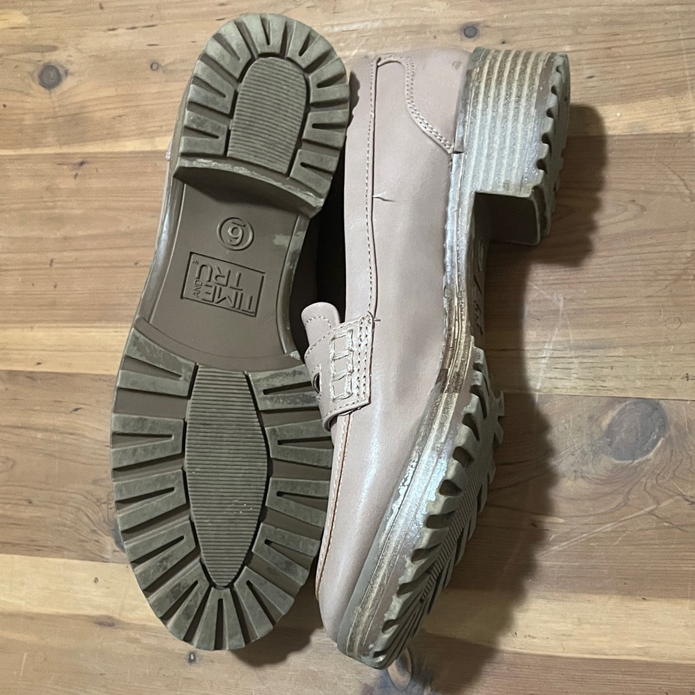 Women's Muted Dusty Rose Loafers. - Picture 3 of 5